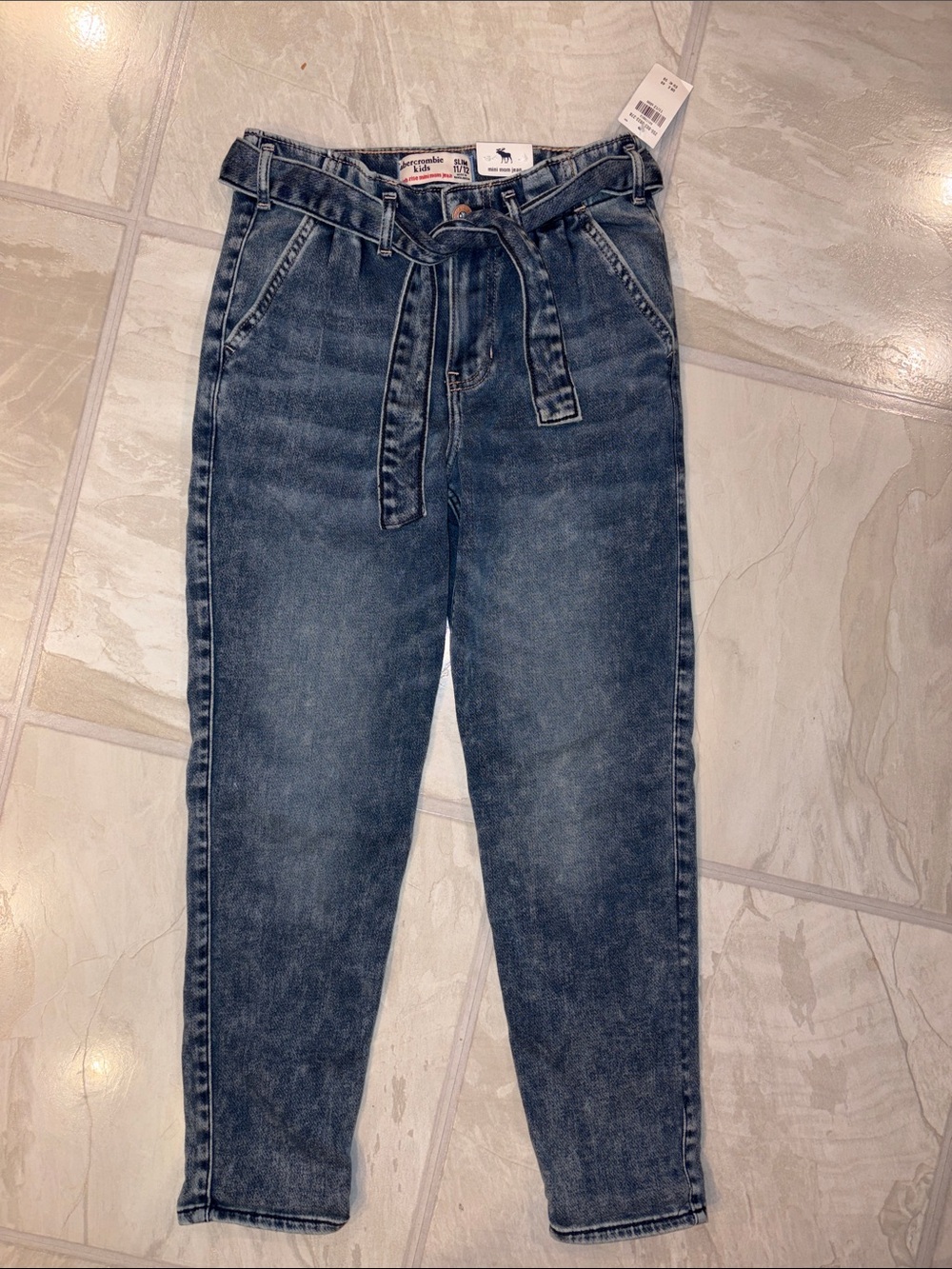 Slim  high rise  mini mom jeans- 90s classic  light blue retro